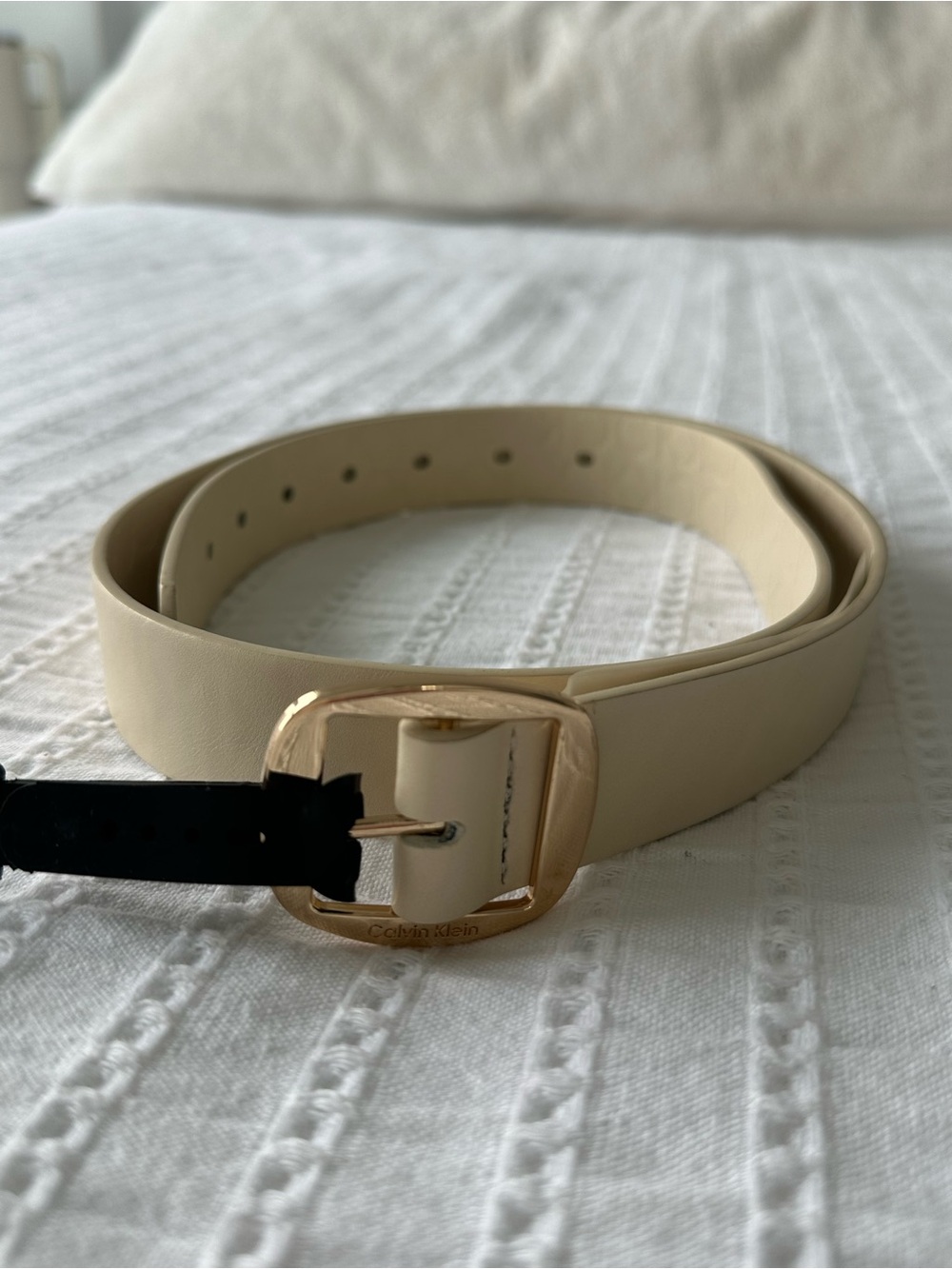 Calvin Klein Cream Leather Belt with Gold-Tone Buckle